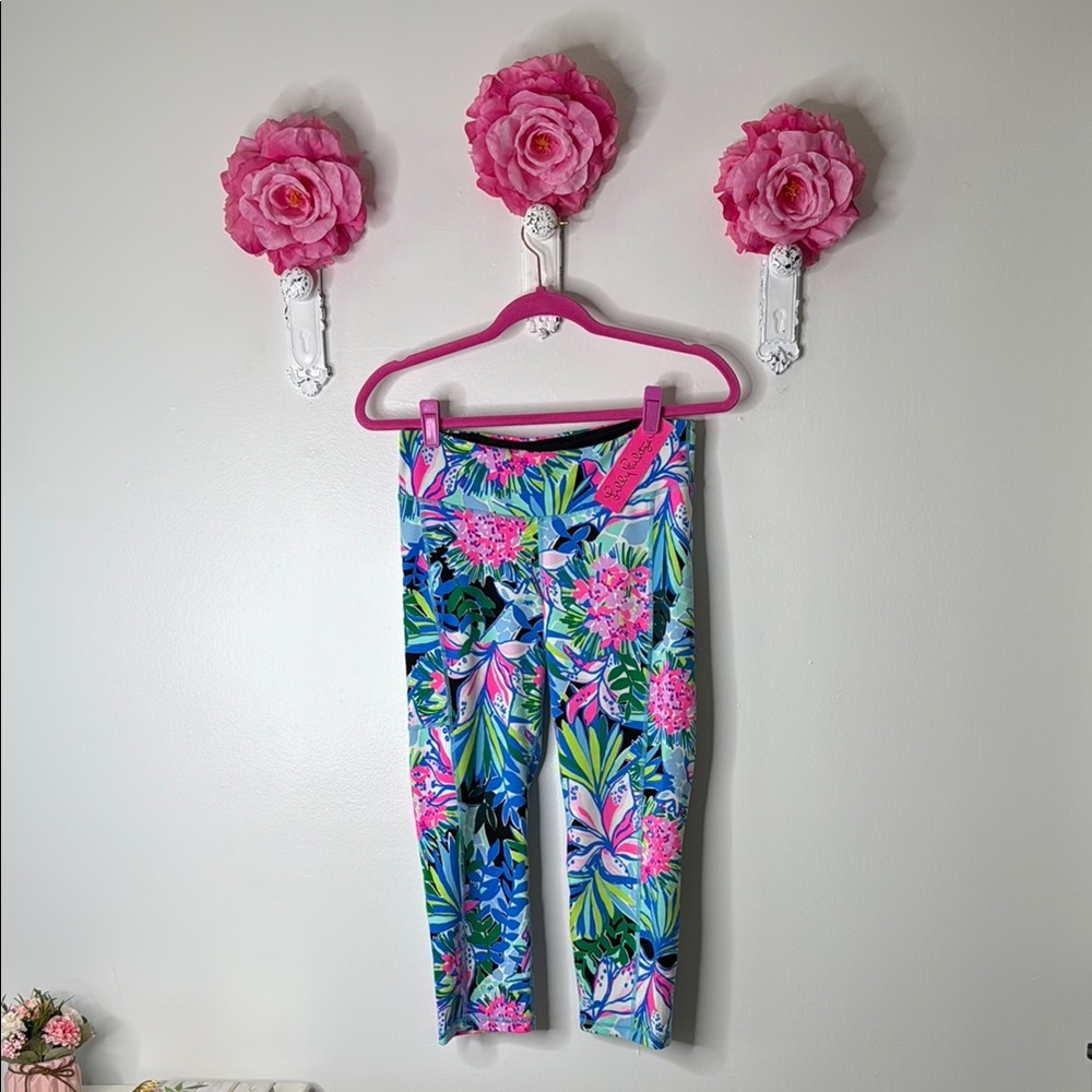 Lilly Pulitzer Weekender Crop Leggings in Onyx You Me and Giraffee, Size Medium
